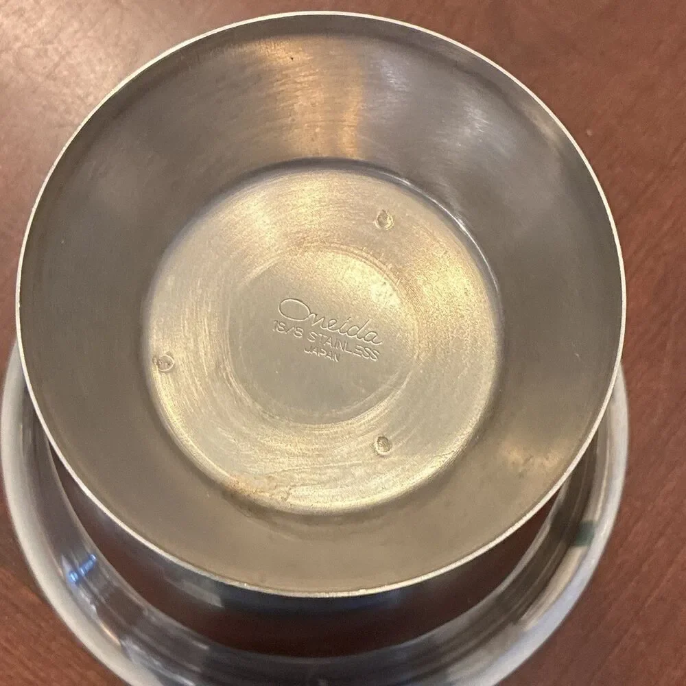 Oneida 18/8 Stainless Steel Small Footed Bowl Crafted in Japan Polished Silver